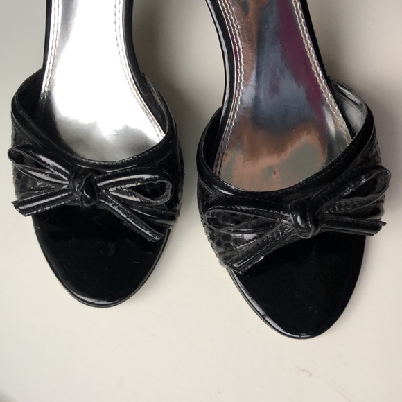 White House Black Market WHBM LANA HEELS BOW TIE - Picture 6 of 7